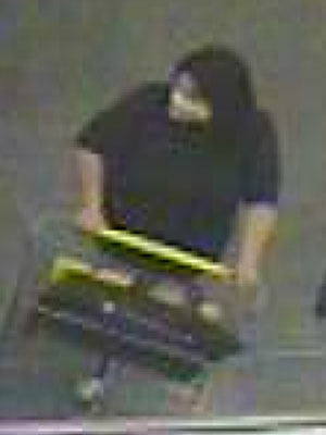 20-305-0853-suspect-1a alternate view